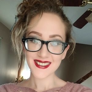 Meet your Posher, Alysia